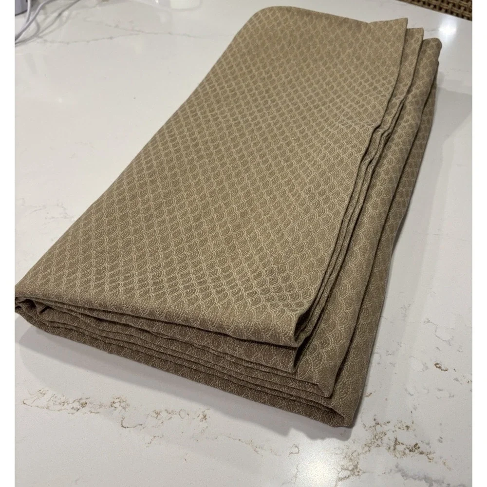 SDH Ygale Elegant Jacquard Weave Scalloped Texture 100% Cotton Queen Coverlet